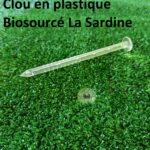 photo de clous la sardine en application avec du gazon synthétique-sei injection